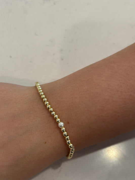 JT Beaded Gold &One Pearl Bracelet