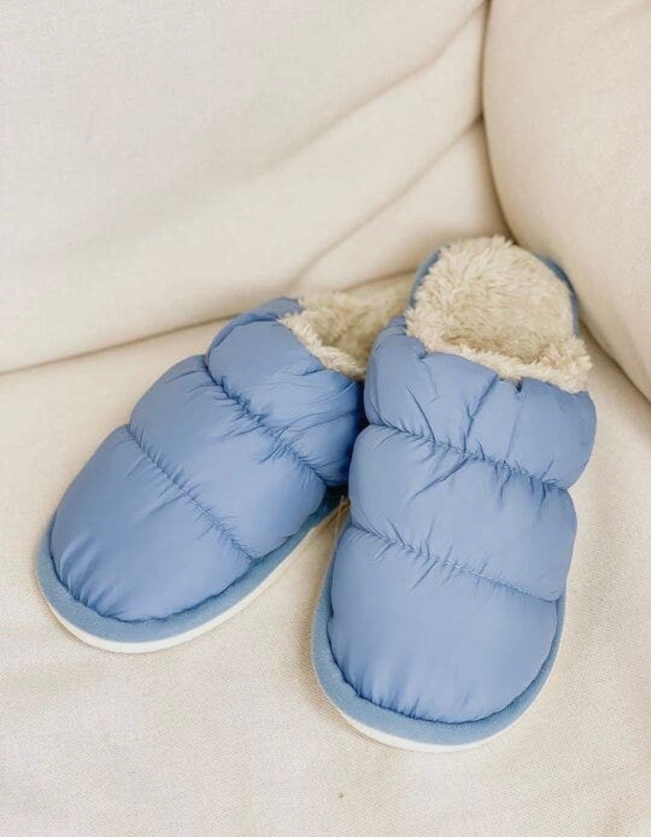 Puffy Quilted Slippers-Blue