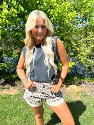 Carrie Leopard Shorts