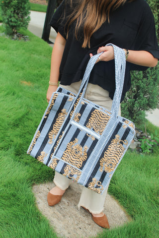 Quilted Tote Bag - Blue Tiger