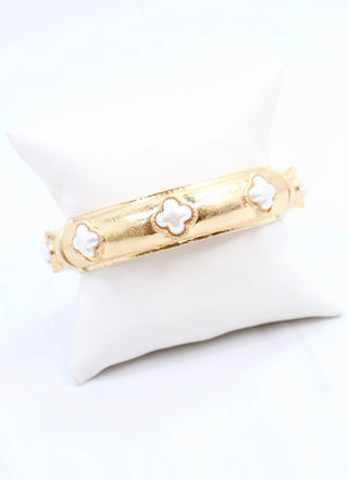 Neema Clover Stretch Bracelet With Pearls