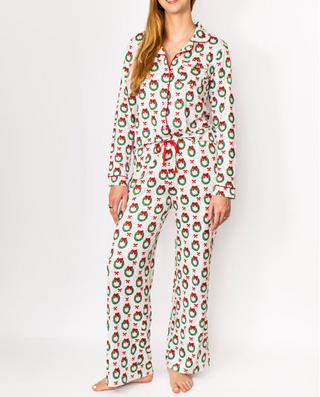 Clara Wreath Pajama Set